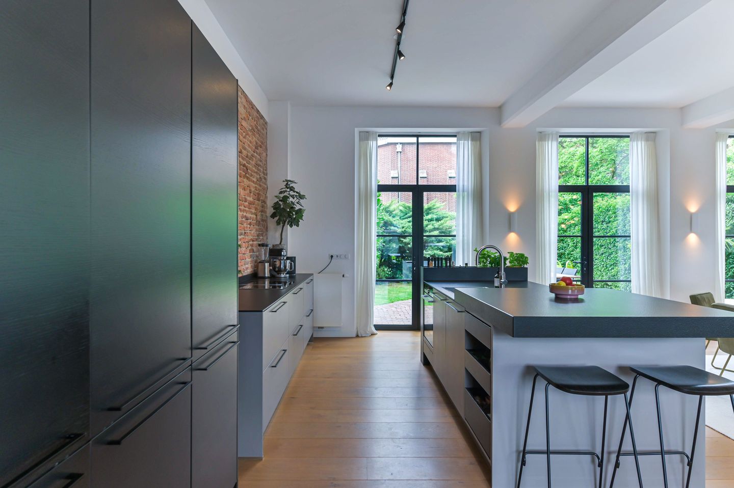 Photo 10 of Monseigneur Zwijsenstraat 2-C