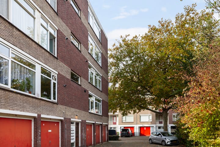 Photo 5 of Datheenstraat 225