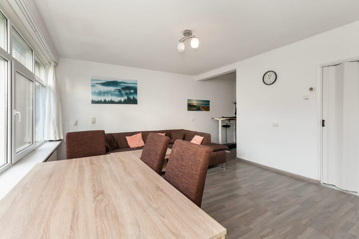 Photo 12 of Datheenstraat 225