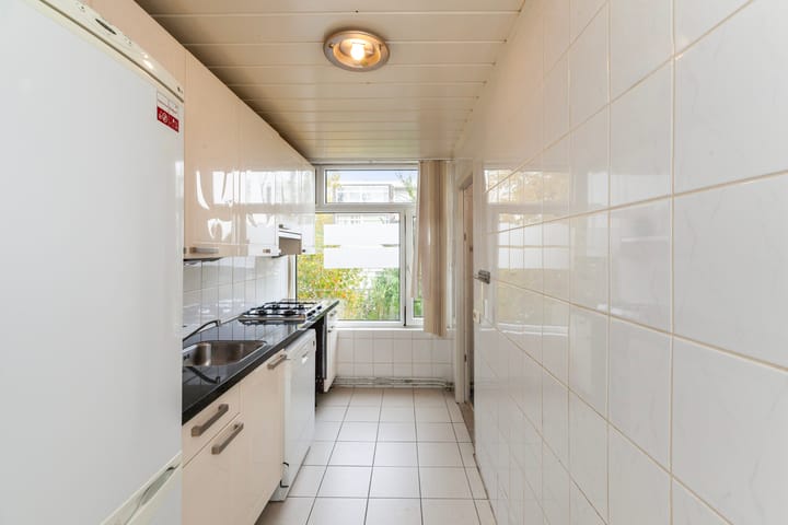 Photo 16 of Datheenstraat 225