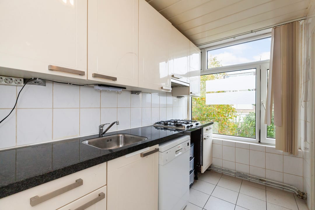 Photo 17 of Datheenstraat 225