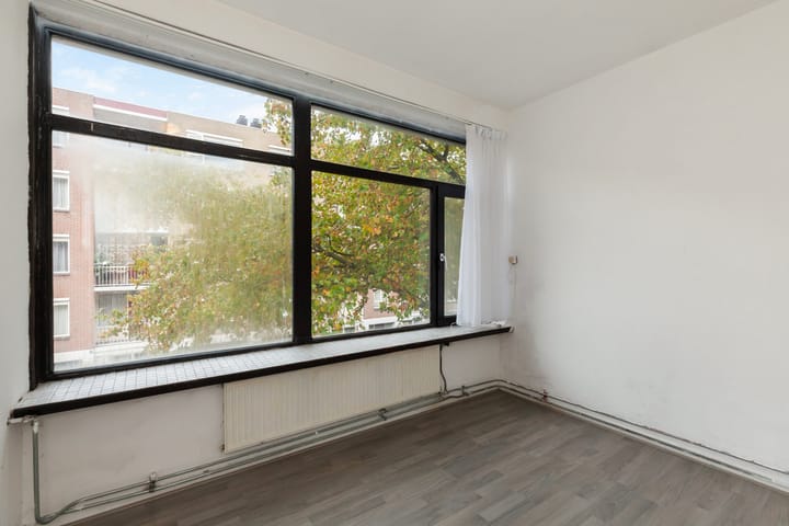 Photo 21 of Datheenstraat 225