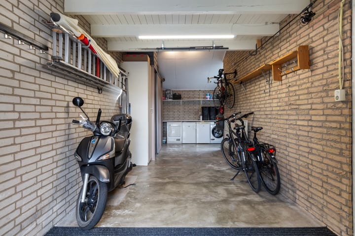 Photo 50 of Schildtale 9