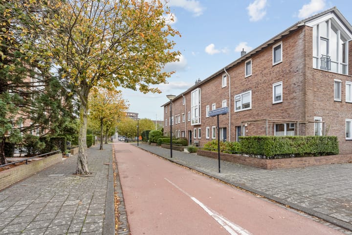 Foto 35 van Wim Sonneveldstraat 4