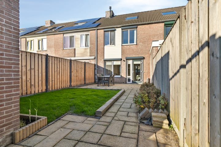 Photo 11 of P. van Anrooystraat 14