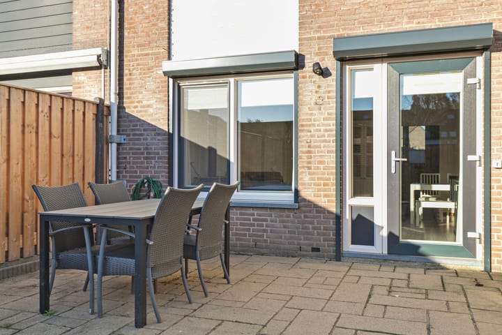 Photo 12 of P. van Anrooystraat 14
