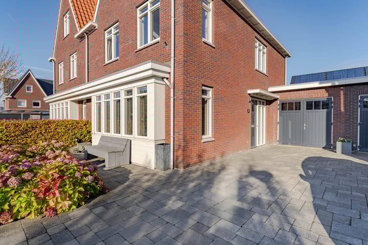 Foto 32 van Boterbloem 31