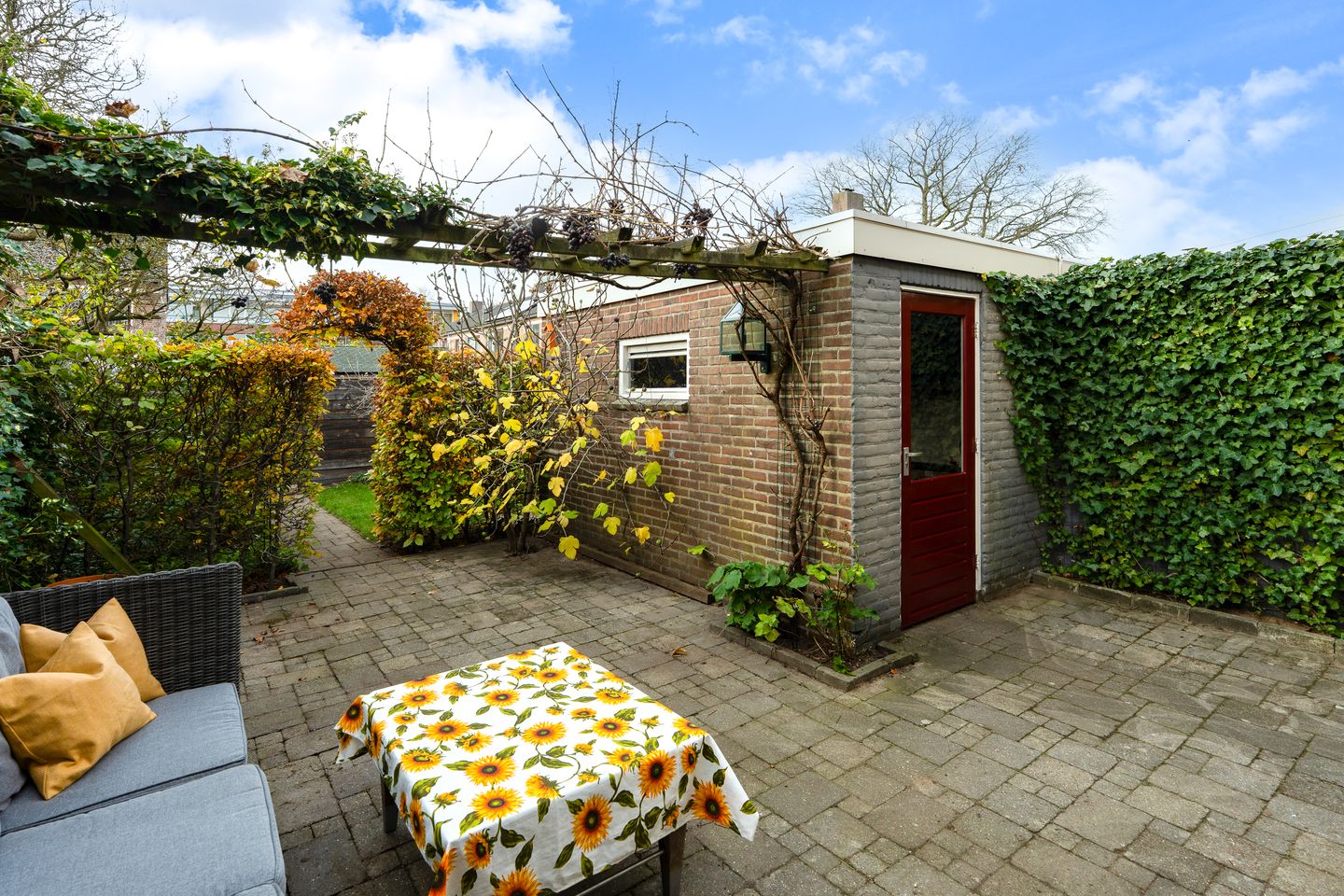 Photo 35 of Deken de Raetstraat 8