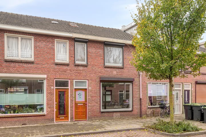 Photo 2 of Van Goorstraat 24