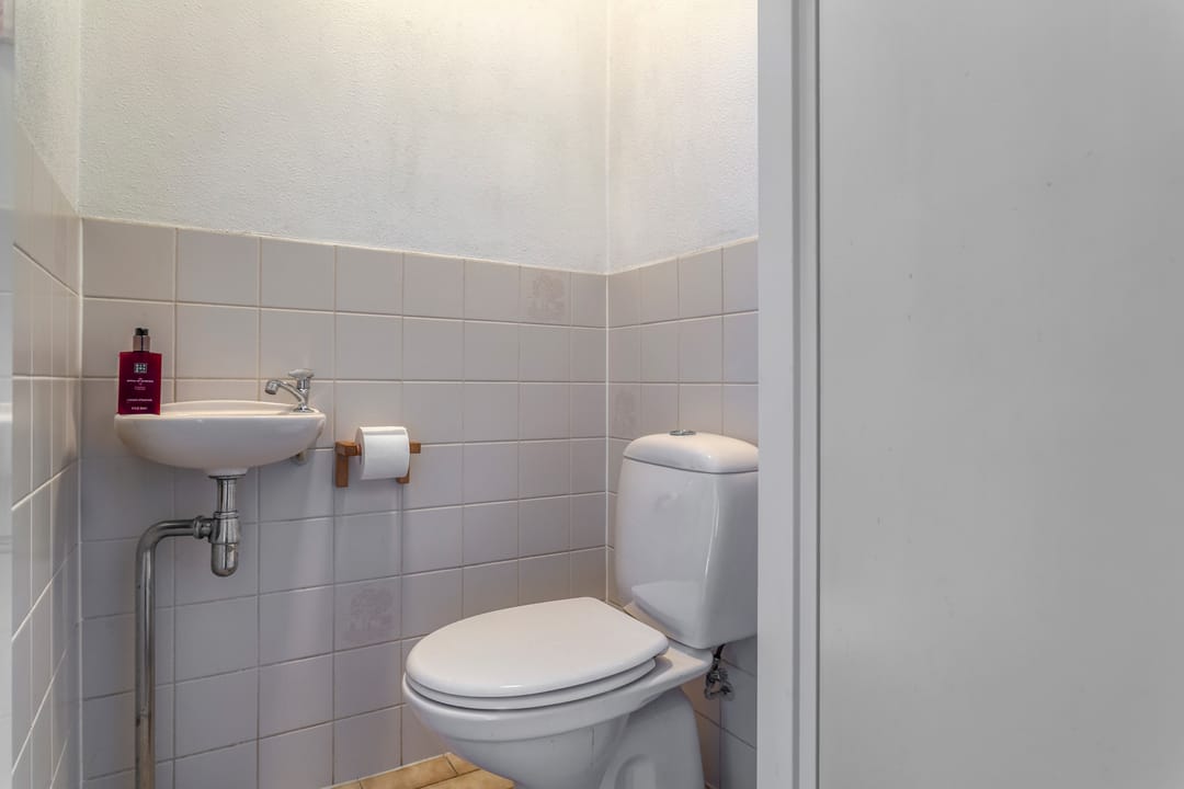Photo 8 of Beloegastraat 12