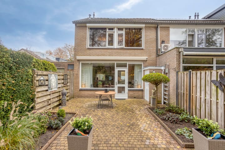 Foto 4 van Bertha von Suttnerweg 24