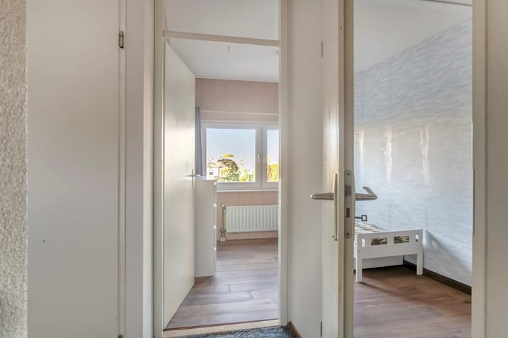 Foto 28 van Beloegastraat 12