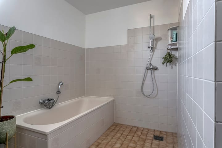 Foto 33 van Beloegastraat 12