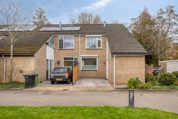 Foto 5 van Bertha von Suttnerweg 24