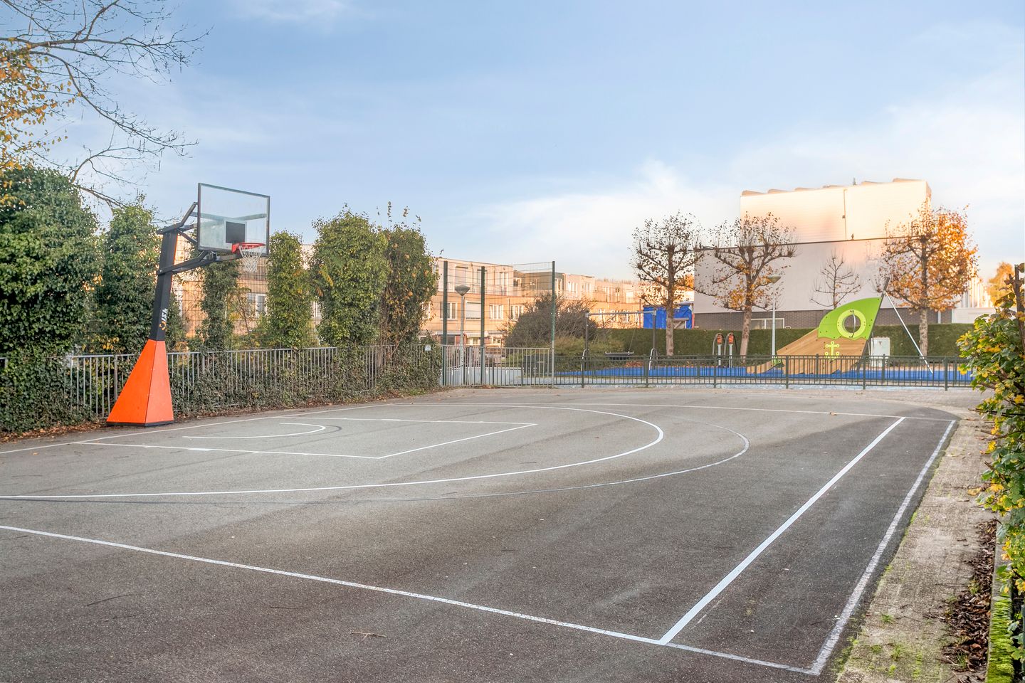 Photo 44 of Beloegastraat 12
