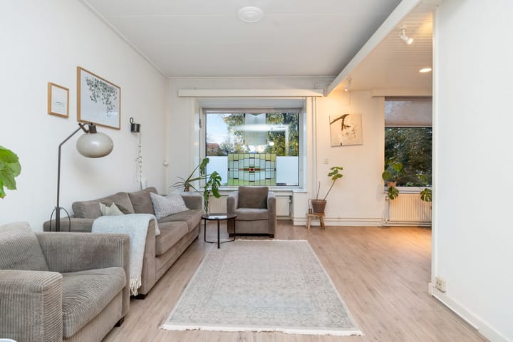 Photo 2 of Van Zeggelenplein 3