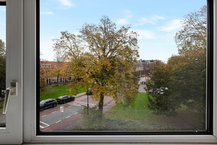 Photo 3 of Van Zeggelenplein 3