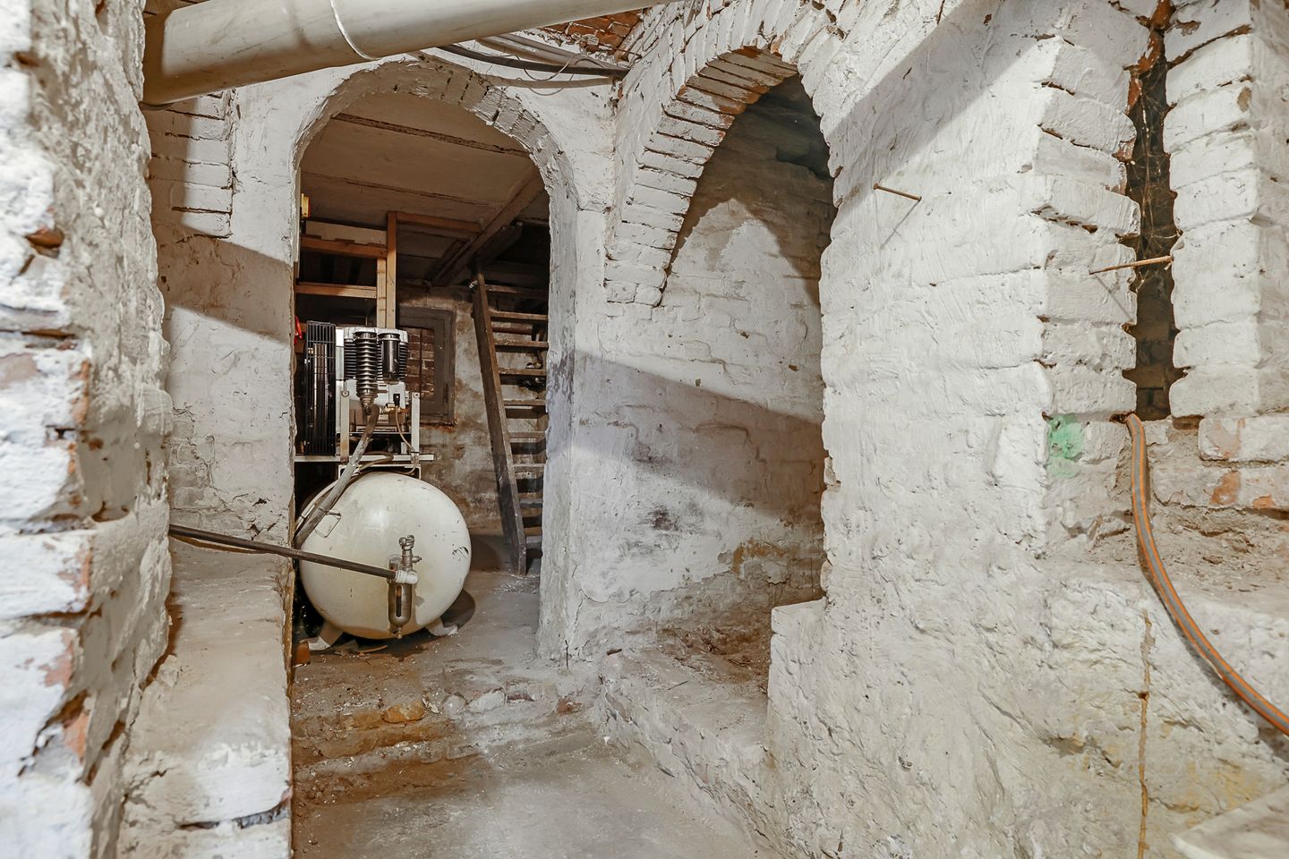 Foto 40 van Onderlangs 25