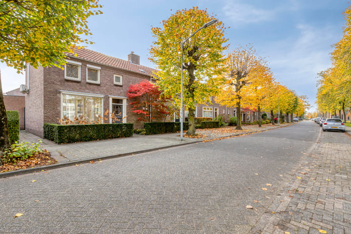 Photo 3 of Van Hogendorpplein 59