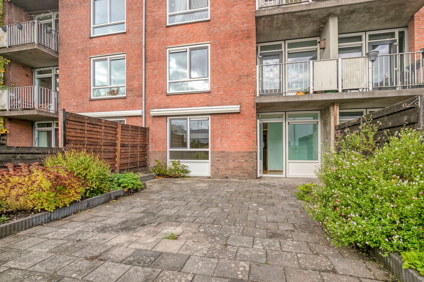 Foto 29 van Staalstraat 26