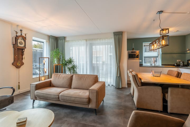 Foto 14 van Claudius Civilislaan 462