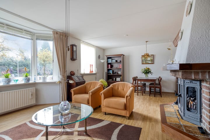 Photo 3 of Tynaarlosestraat 49-A