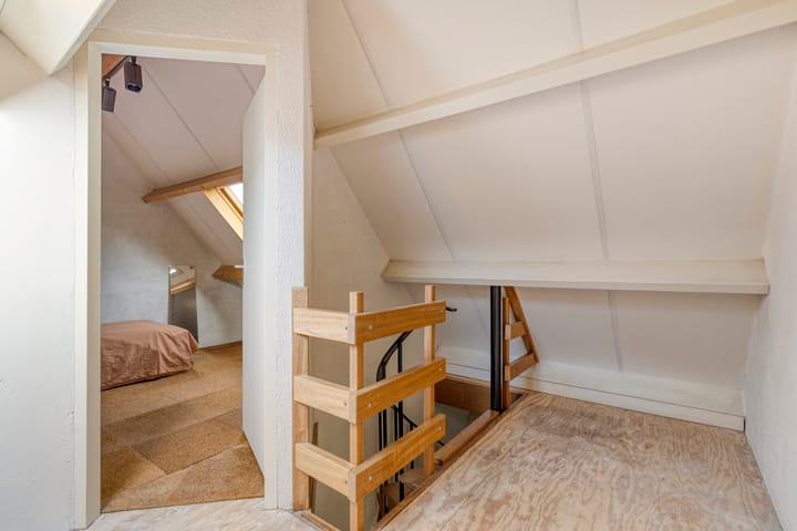 Foto 29 van Tynaarlosestraat 49-A