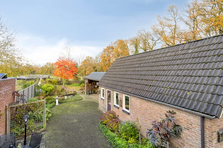 Foto 33 van Tynaarlosestraat 49-A