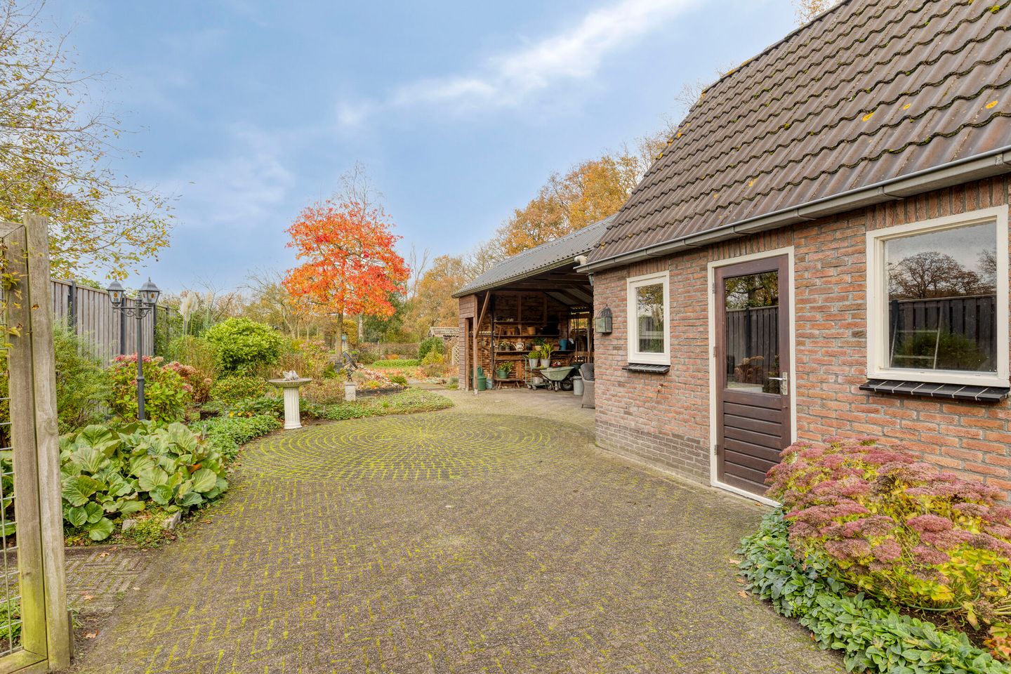 Photo 35 of Tynaarlosestraat 49-A