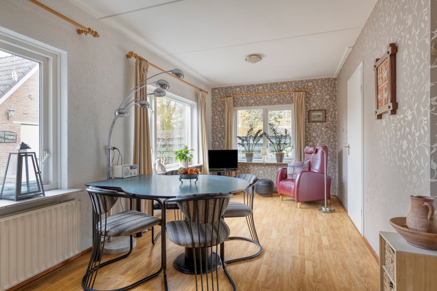 Photo 14 of Tynaarlosestraat 49-A
