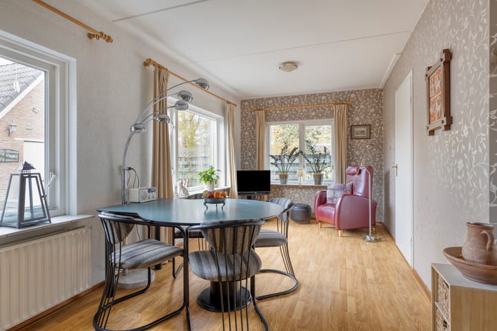 Foto 14 van Tynaarlosestraat 49-A