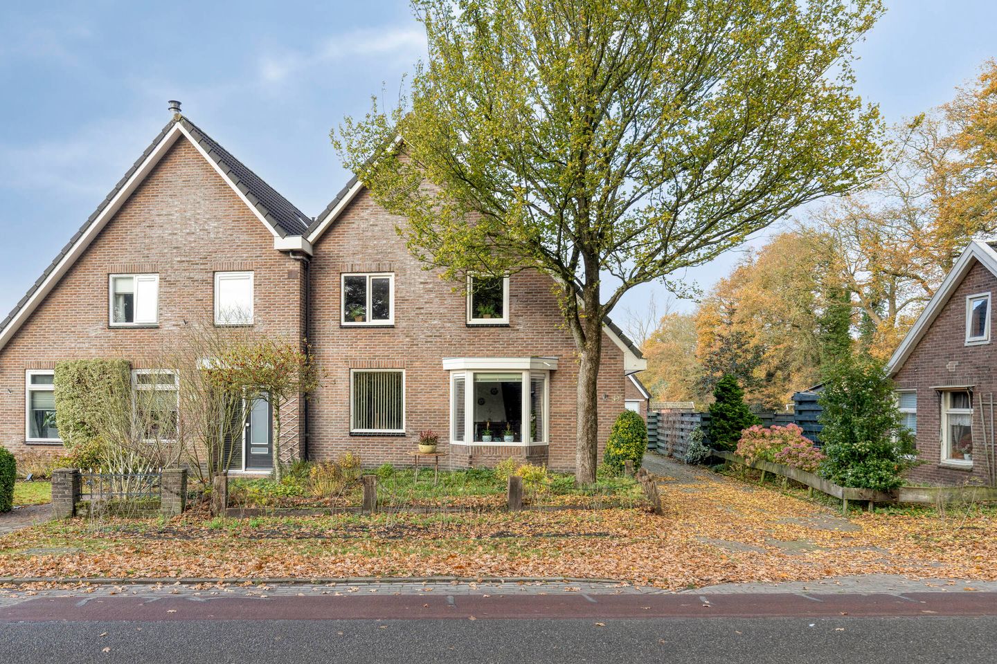 Photo 49 of Tynaarlosestraat 49-A
