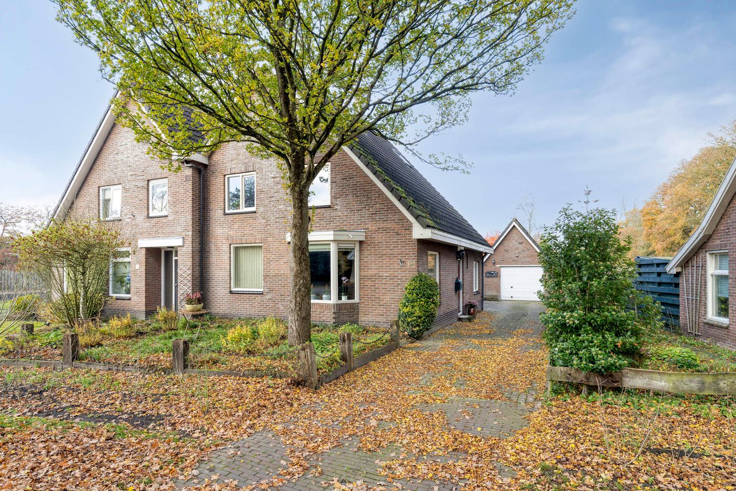 Photo 50 of Tynaarlosestraat 49-A