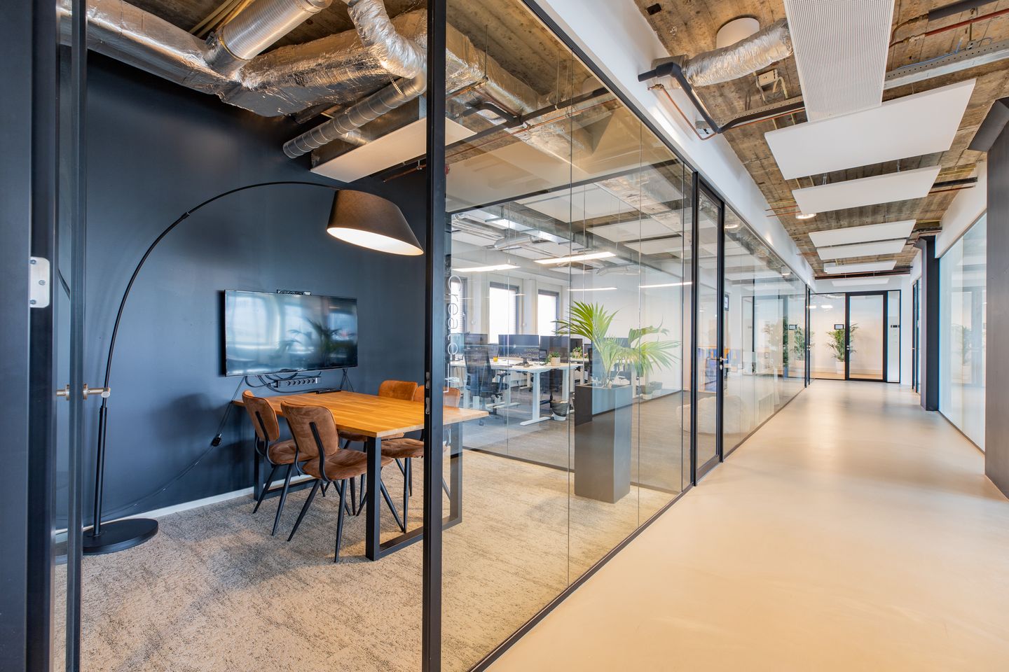 Bekijk foto 1 van Wibautstraat 135