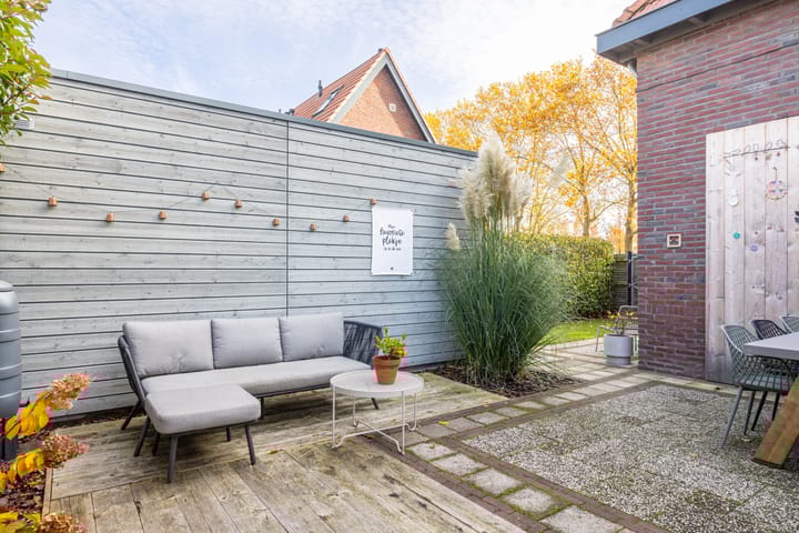 Foto 28 van Spoorstraat 4