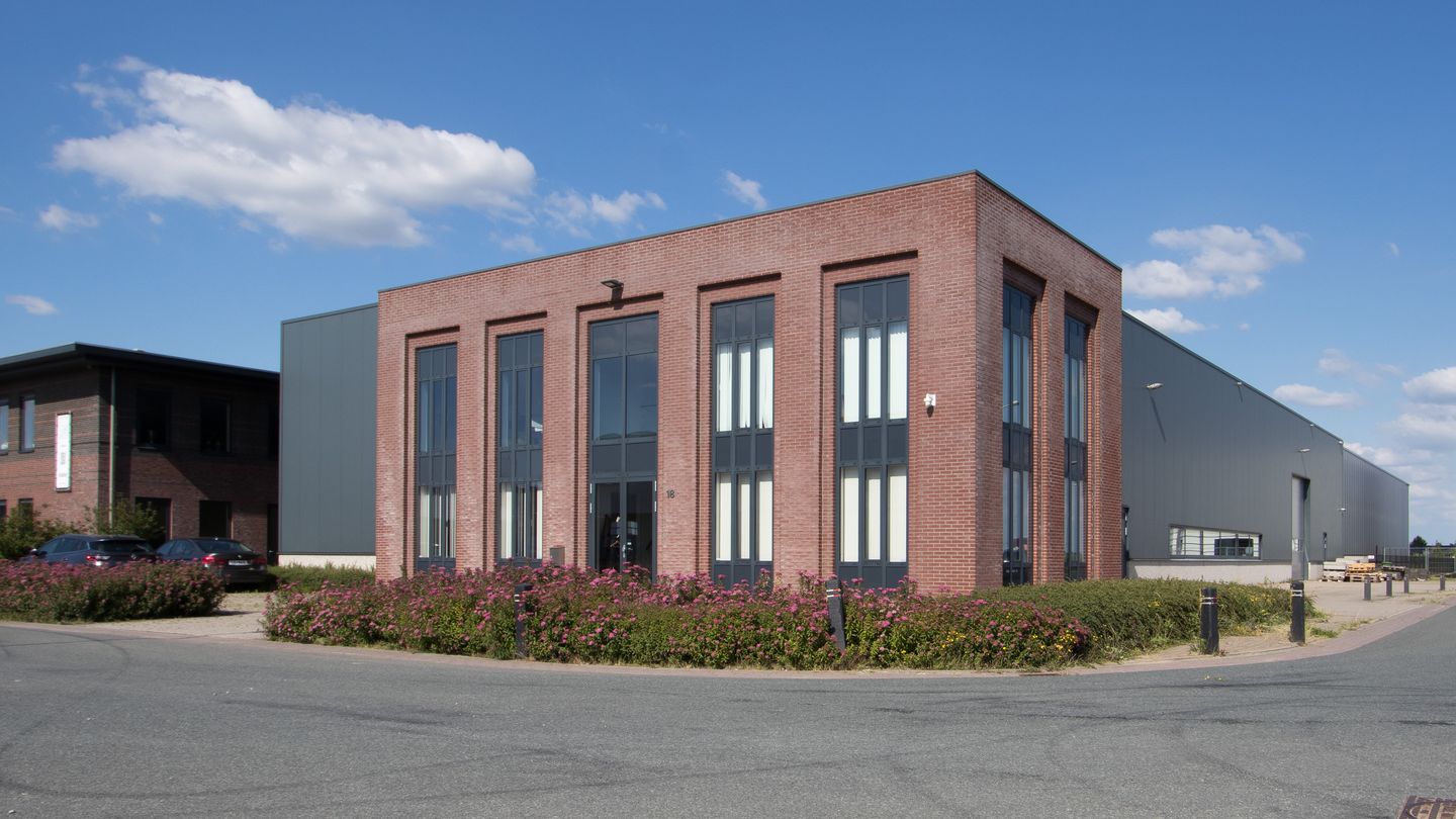 View photo 1 of Expeditieweg 18