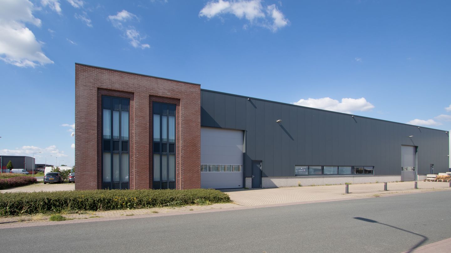 View photo 2 of Expeditieweg 18