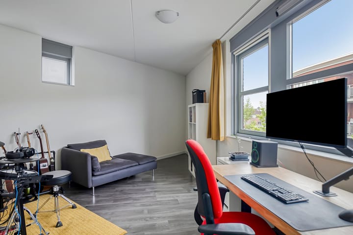 Foto 15 van Ambonstraat 2