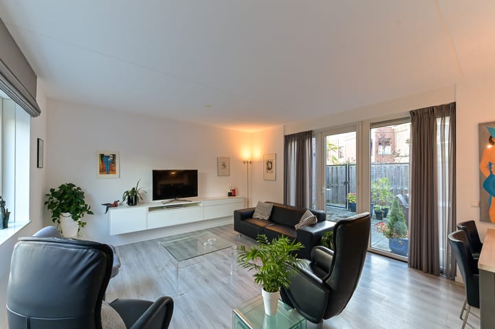 Foto 10 van Leeuwerikplein 10