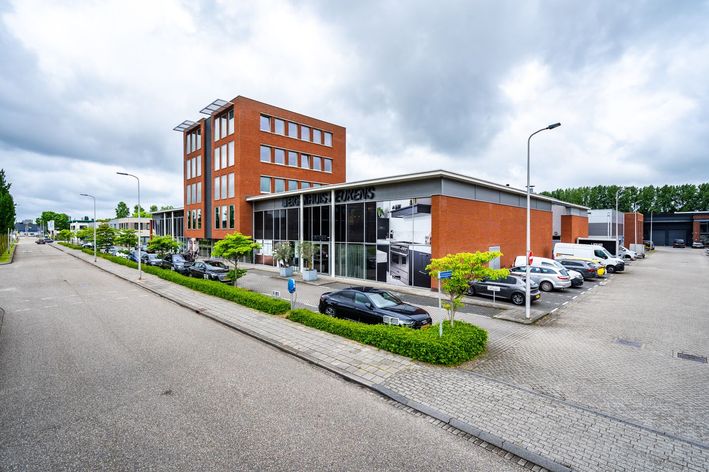 View photo 1 of Cornusbaan 41