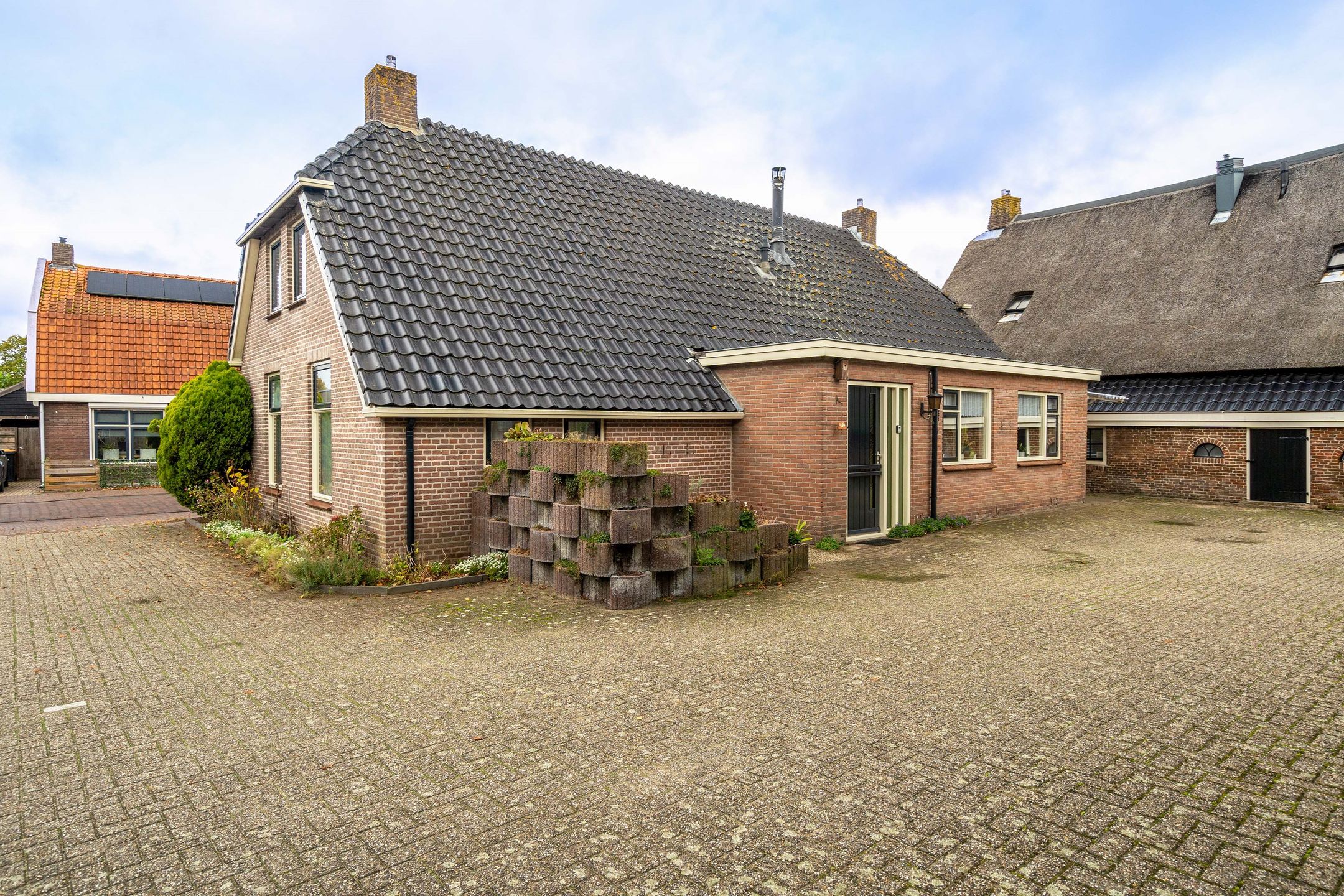 Photo 36 of Hoofdstraat 55