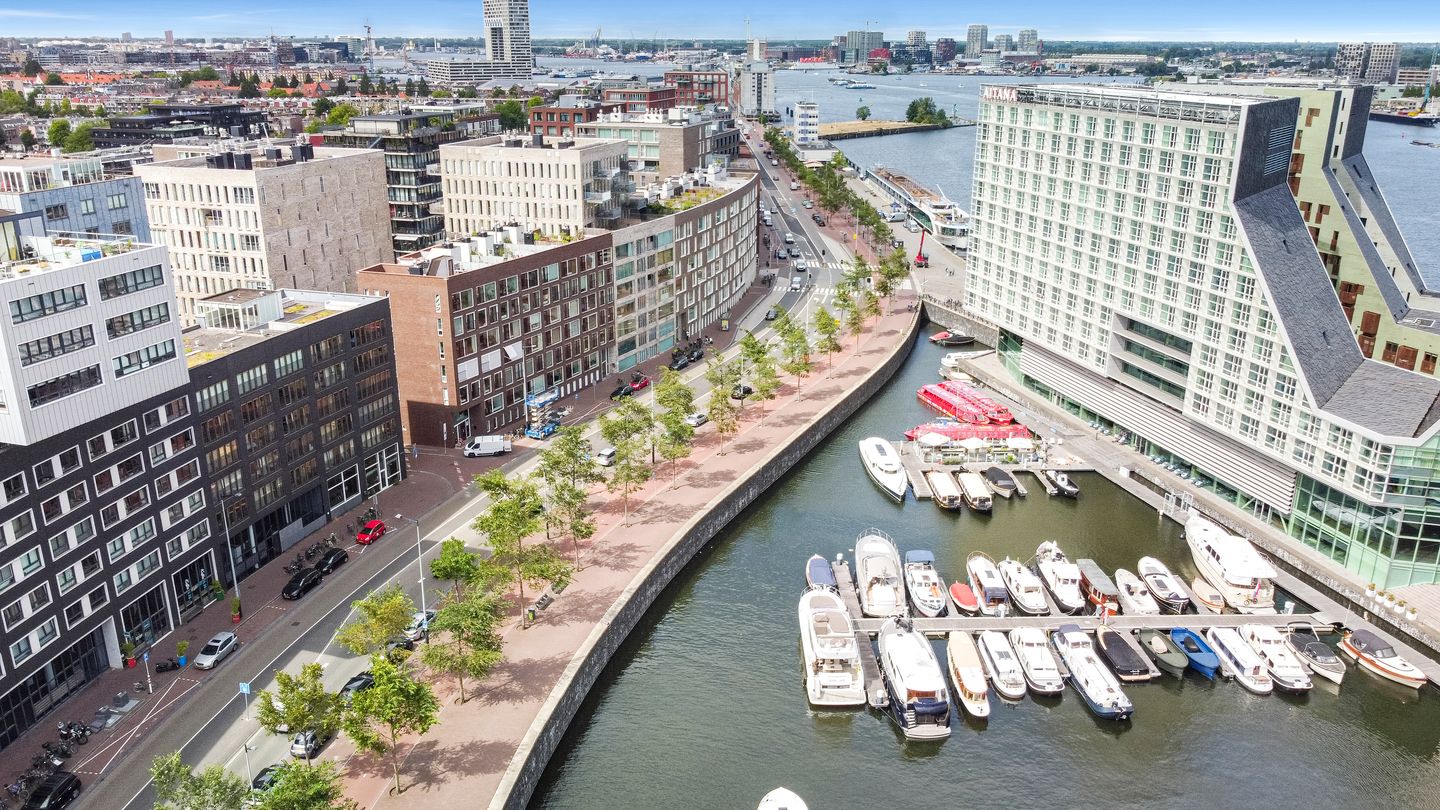 Photo 1 of Westerdoksdijk 305