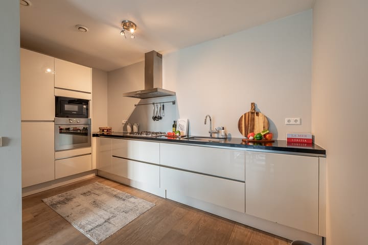 Photo 11 of Westerdoksdijk 305