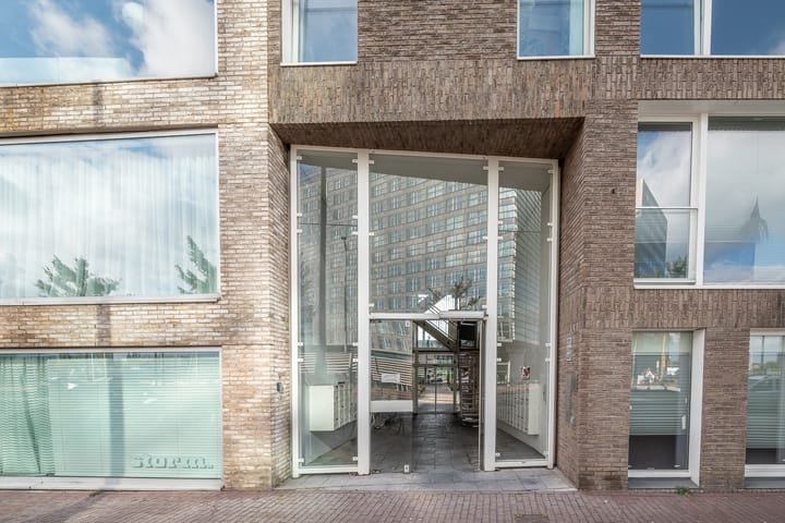 Photo 2 of Westerdoksdijk 305