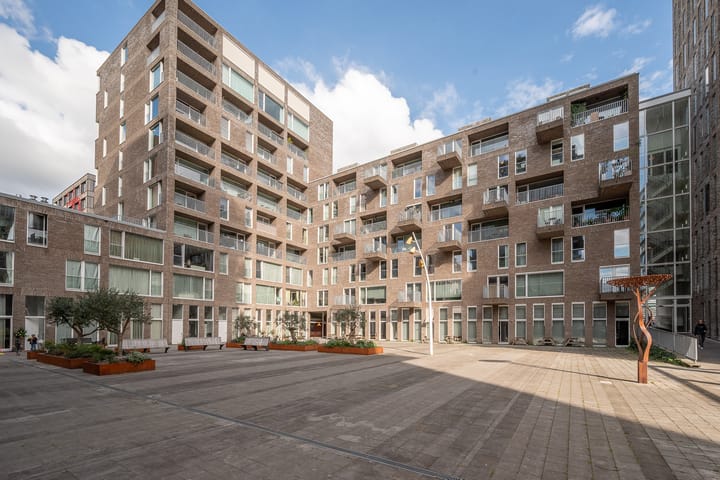 Photo 28 of Westerdoksdijk 305