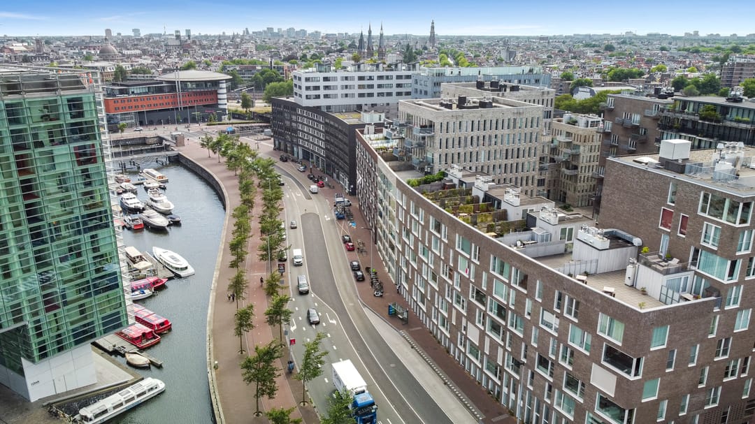 Photo 32 of Westerdoksdijk 305