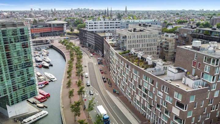 Photo 32 of Westerdoksdijk 305