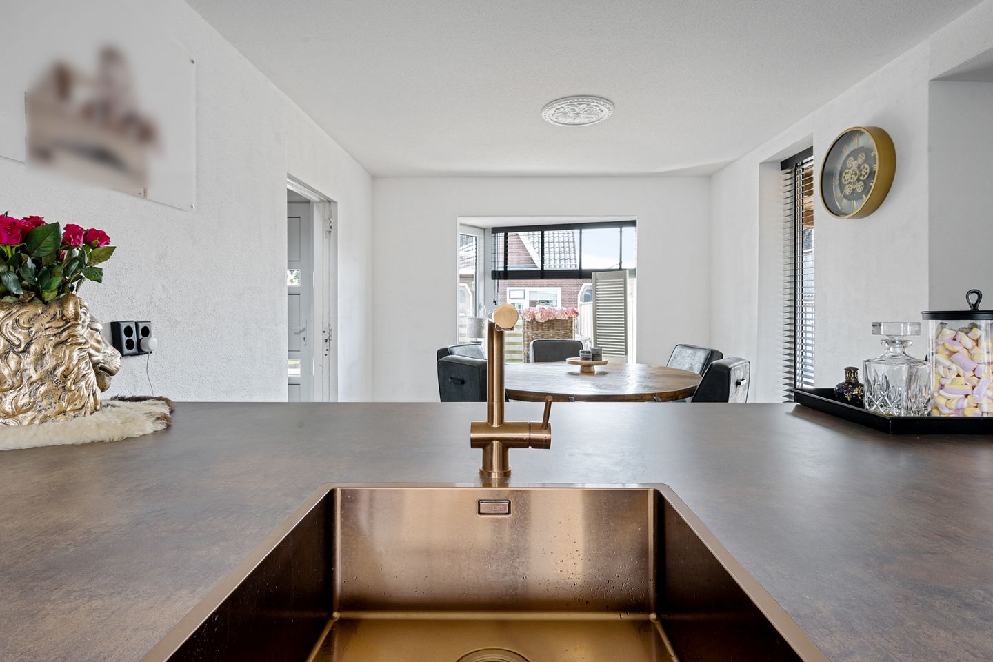 Photo 19 of Zuiderdiep 472