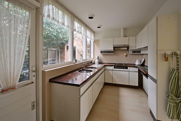 Photo 20 of van Ostadelaan 13