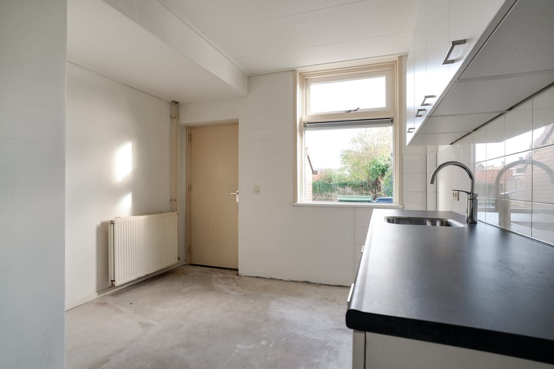 Photo 11 of Burg van Rielstraat 5